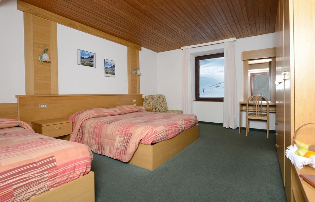 Savoia Hotel Passo del Tonale Bilik gambar