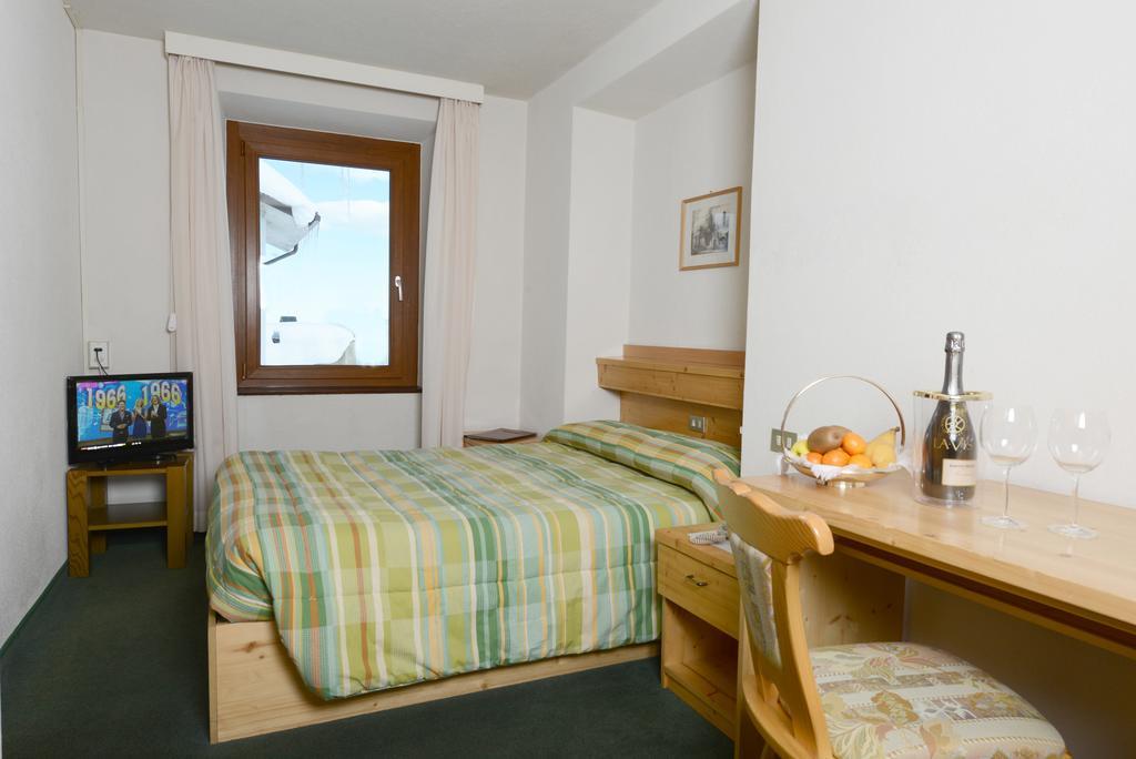 Savoia Hotel Passo del Tonale Bilik gambar